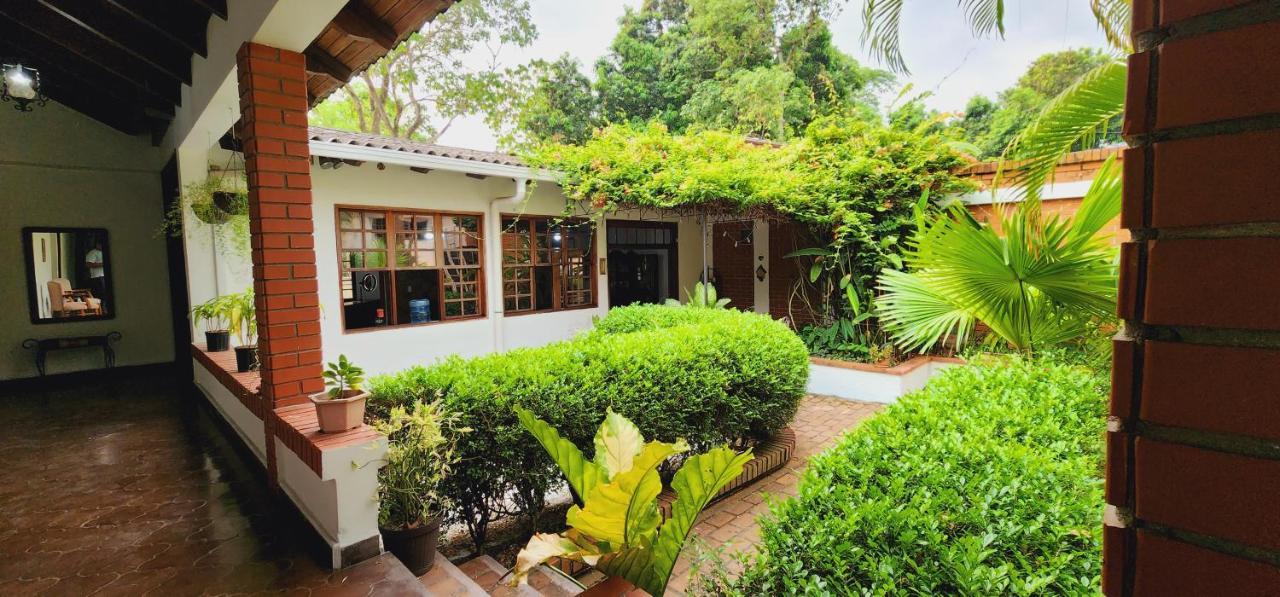 Camilas Hotel San Pedro Sula Zewnętrze zdjęcie