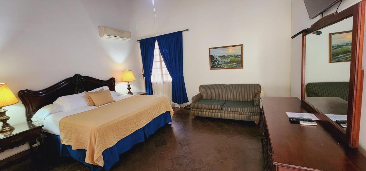 Camilas Hotel San Pedro Sula Zewnętrze zdjęcie