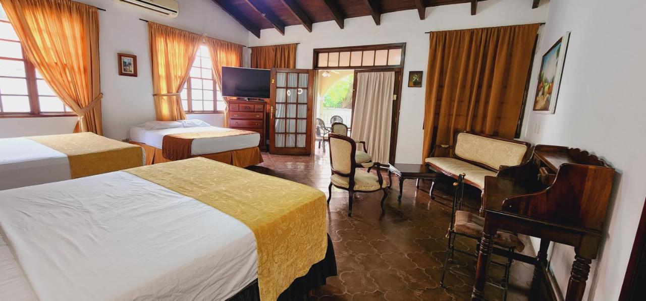 Camilas Hotel San Pedro Sula Zewnętrze zdjęcie
