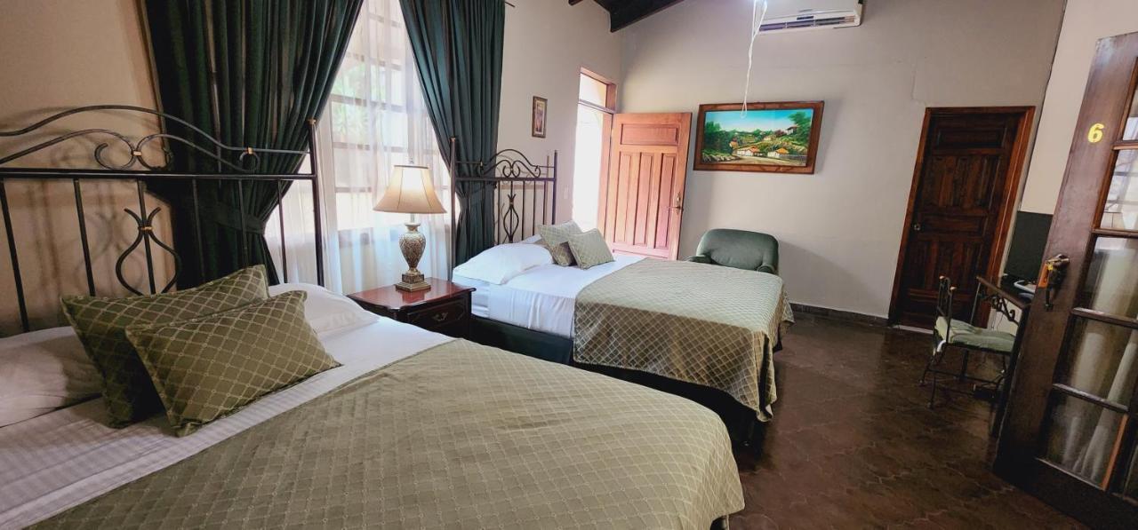 Camilas Hotel San Pedro Sula Zewnętrze zdjęcie