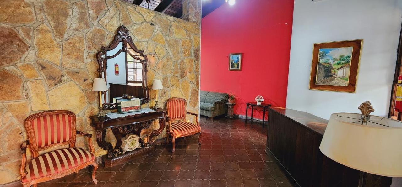 Camilas Hotel San Pedro Sula Zewnętrze zdjęcie